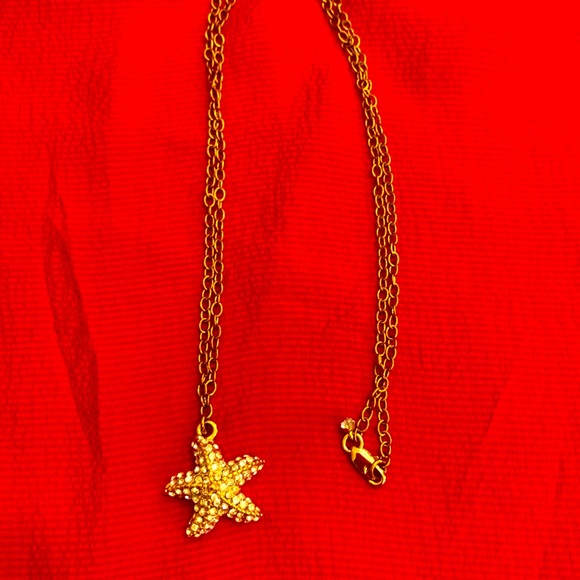 J Crew Gold tone Rhinestone Studded Star Fish Pendant Necklace 24" Long NWOT - Picture 2 of 5